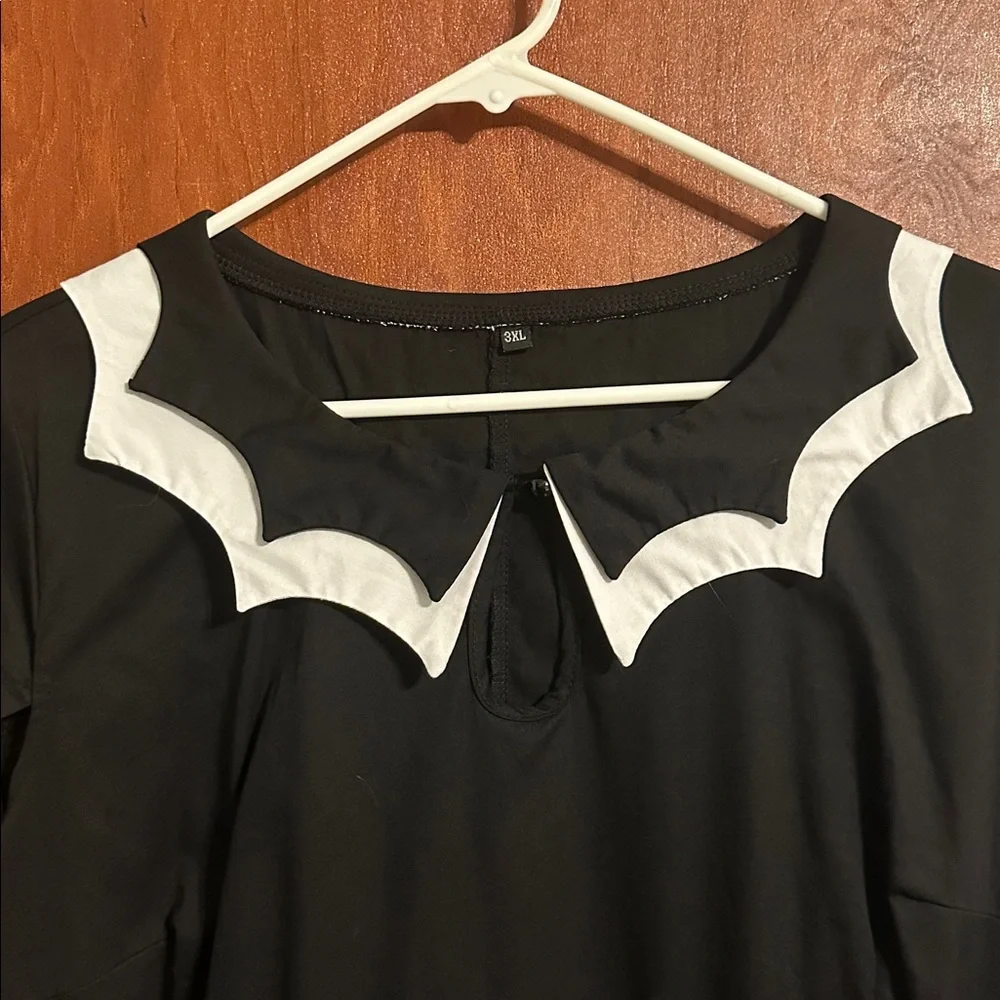 HALLOWEEN Black Dress with White Bat Design XXL - Picture 2 of 4